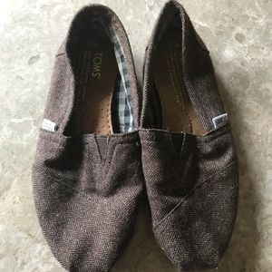 Brown toms. Size 5.5